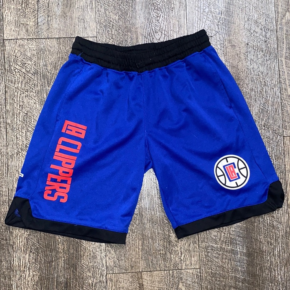 Boys clippers shorts size M 8-10 (sports apparel)